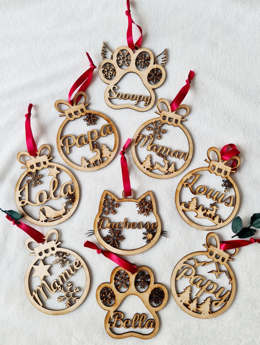 Boule de noël en bois personnalisée
