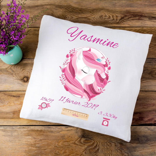 Coussin de naissance personnalisé Licorne fleurs